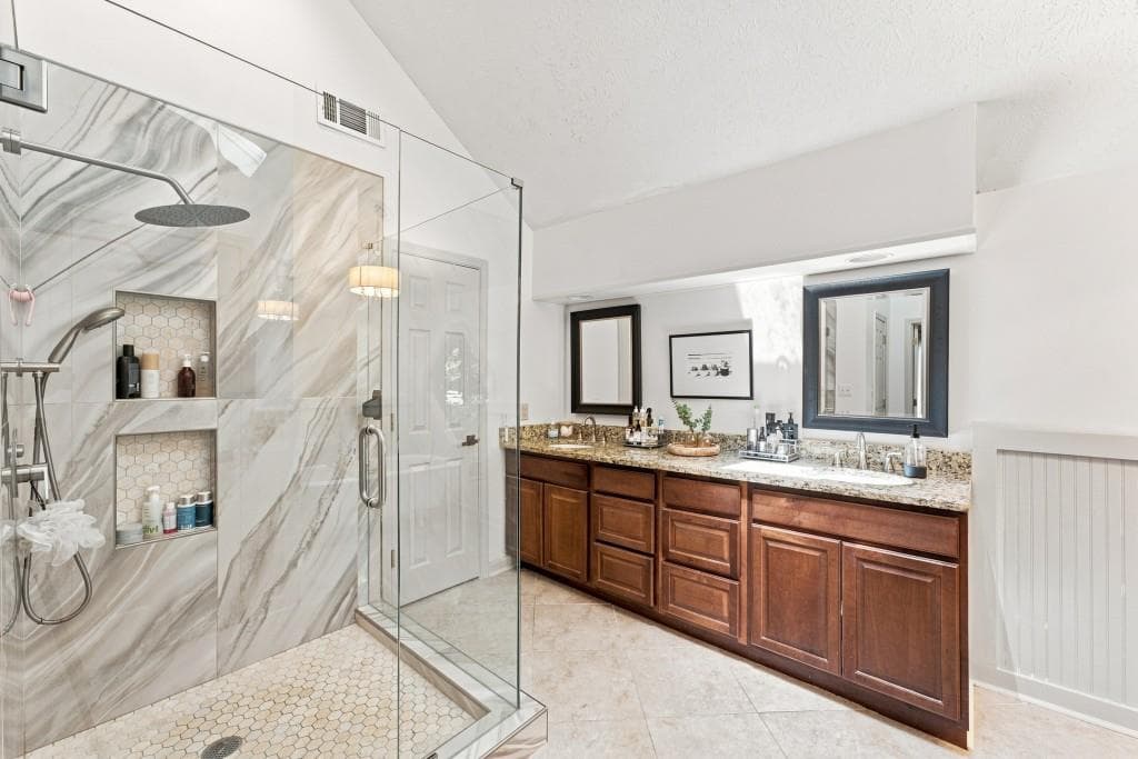 5 bedroom, 4 bathroom, 4,071 sq ft single family residence for sale at 3747 Coldstream Lane, Peachtree Corners, GA 30096 — photo 10