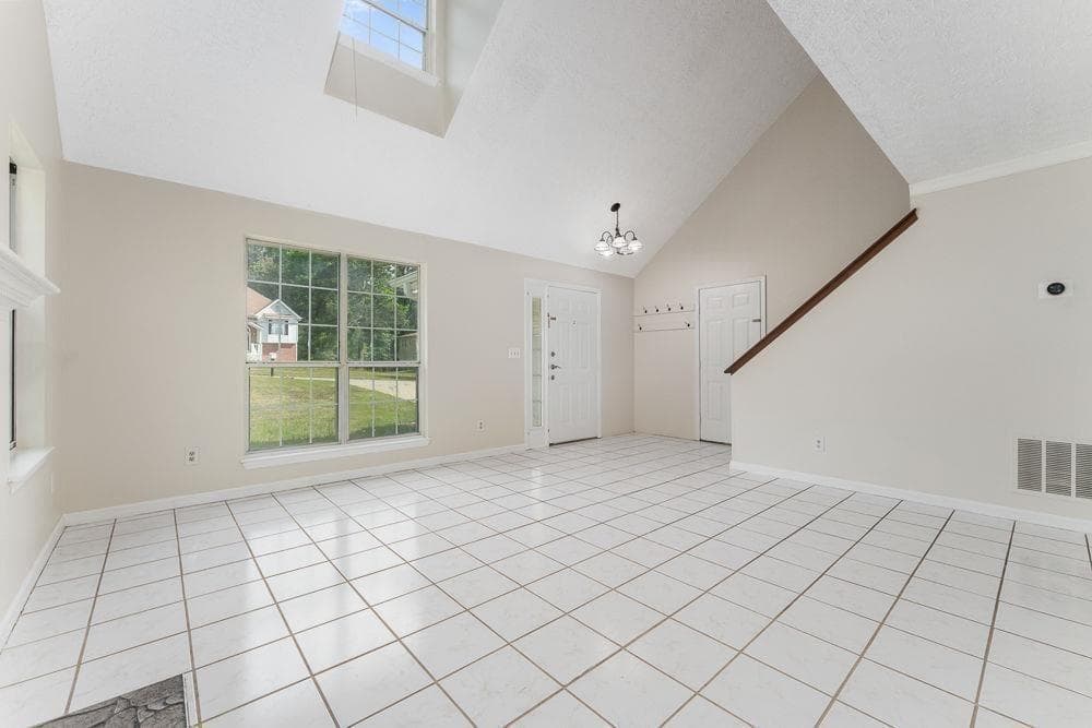 4 bedroom, 3 bathroom, 1,892 sq ft single family residence under contract at 7790 Wethersfield, Jonesboro, GA 30236 — photo 6