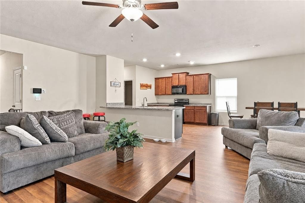 4 bedroom, 3 bathroom, 2,440 sq ft single family residence for sale at 309 Augusta Woods Drive, Villa Rica, GA 30180 — photo 10