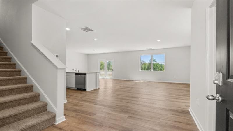 4 bedroom, 3 bathroom, 1,927 sq ft single family residence for sale at 193 Rolling Meadow Trace, Jasper, GA 30143 — photo 3