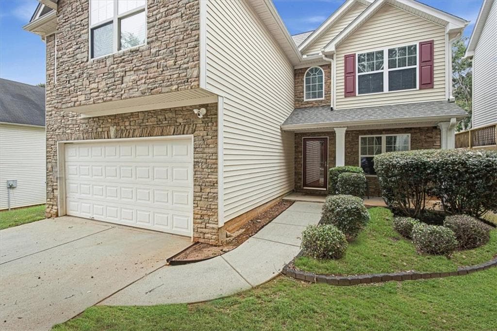 4 bedroom, 3 bathroom, 2,872 sq ft single family residence for sale at 4779 Chafin Point Court, Snellville, GA 30039 — photo 3