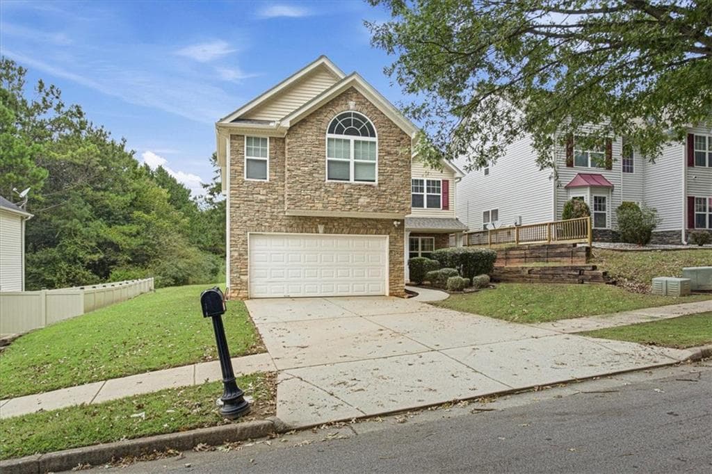4 bedroom, 3 bathroom, 2,872 sq ft single family residence for sale at 4779 Chafin Point Court, Snellville, GA 30039 — photo 4