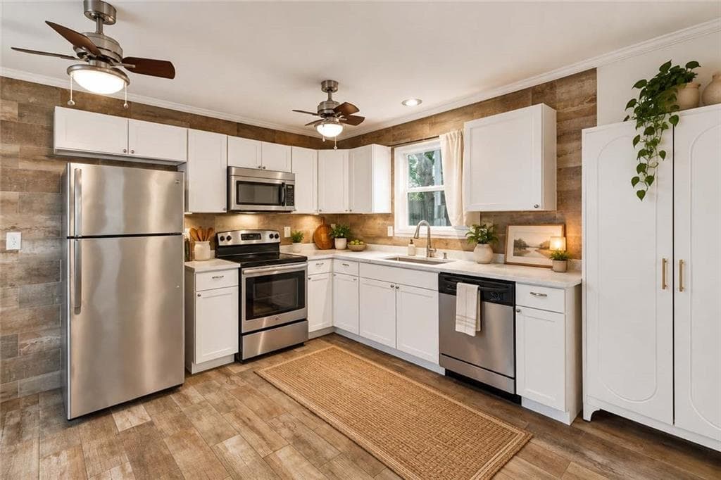3 bedroom, 3 bathroom, 1,560 sq ft single family residence for sale at 1012 Mcdaniel Street, Atlanta, GA 30310 — photo 5