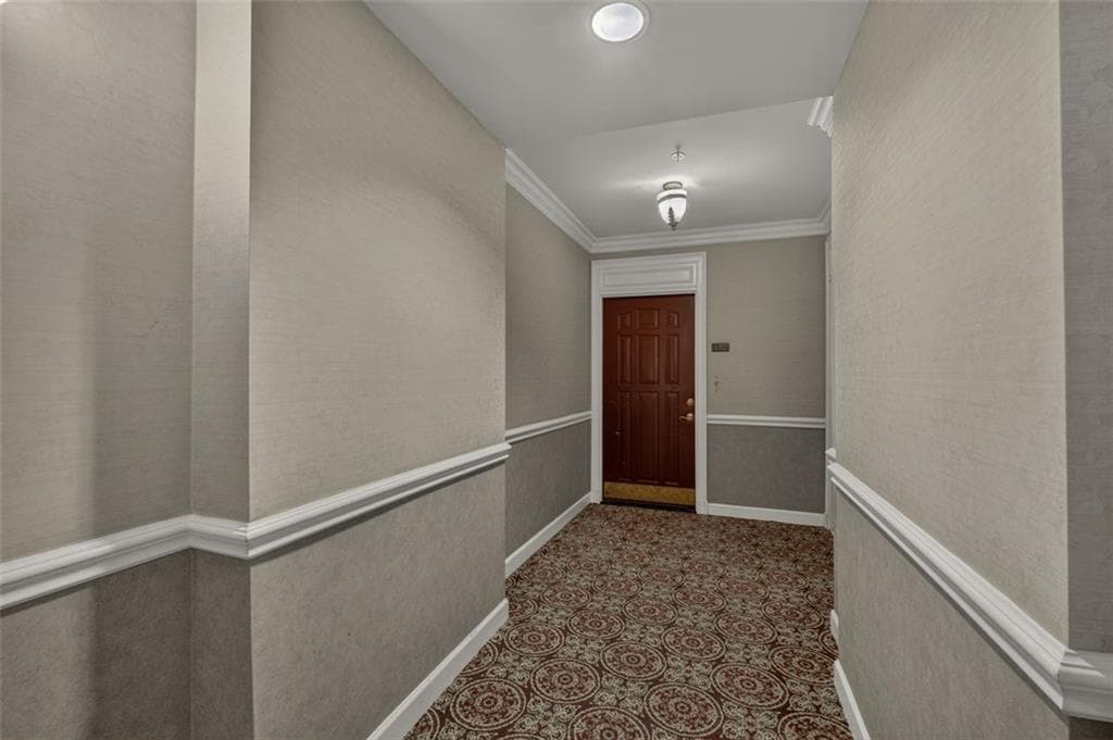 2 bedroom, 2 bathroom, 1,424 sq ft condominium for sale at 3334 Peachtree Road 103, Atlanta, GA 30326 — photo 10