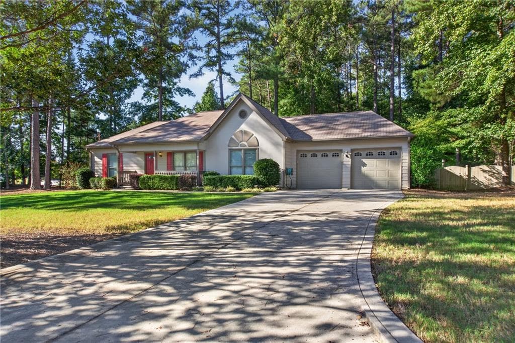 3 bedroom, 2 bathroom, 1,400 sq ft single family residence for sale at 15 Christian Woods Court, Conyers, GA 30013 — photo 2
