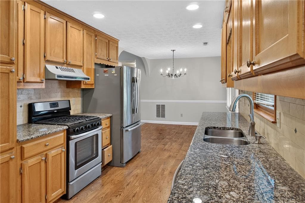 3 bedroom, 2 bathroom, 1,400 sq ft single family residence for sale at 15 Christian Woods Court, Conyers, GA 30013 — photo 3