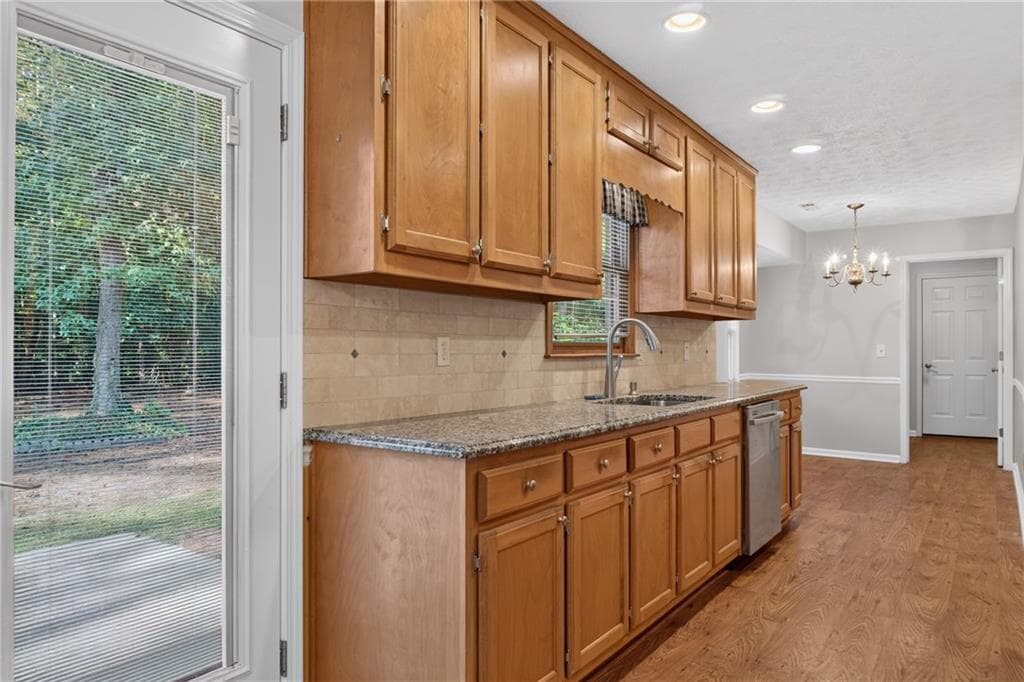 3 bedroom, 2 bathroom, 1,400 sq ft single family residence for sale at 15 Christian Woods Court, Conyers, GA 30013 — photo 4