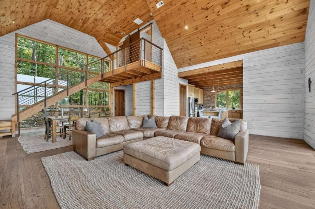 5 bedroom, 3 bathroom, 3,900 sq ft single family residence for sale at 120 Ada Ridge Road, Mineral Bluff, GA 30559 — photo 6
