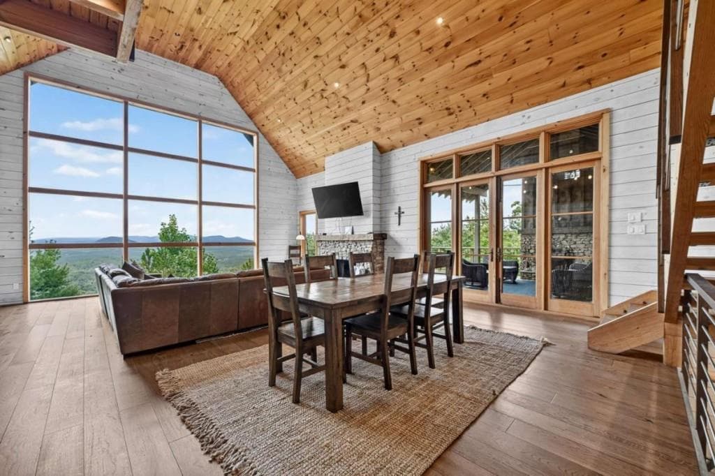 5 bedroom, 3 bathroom, 3,900 sq ft single family residence for sale at 120 Ada Ridge Road, Mineral Bluff, GA 30559 — photo 10
