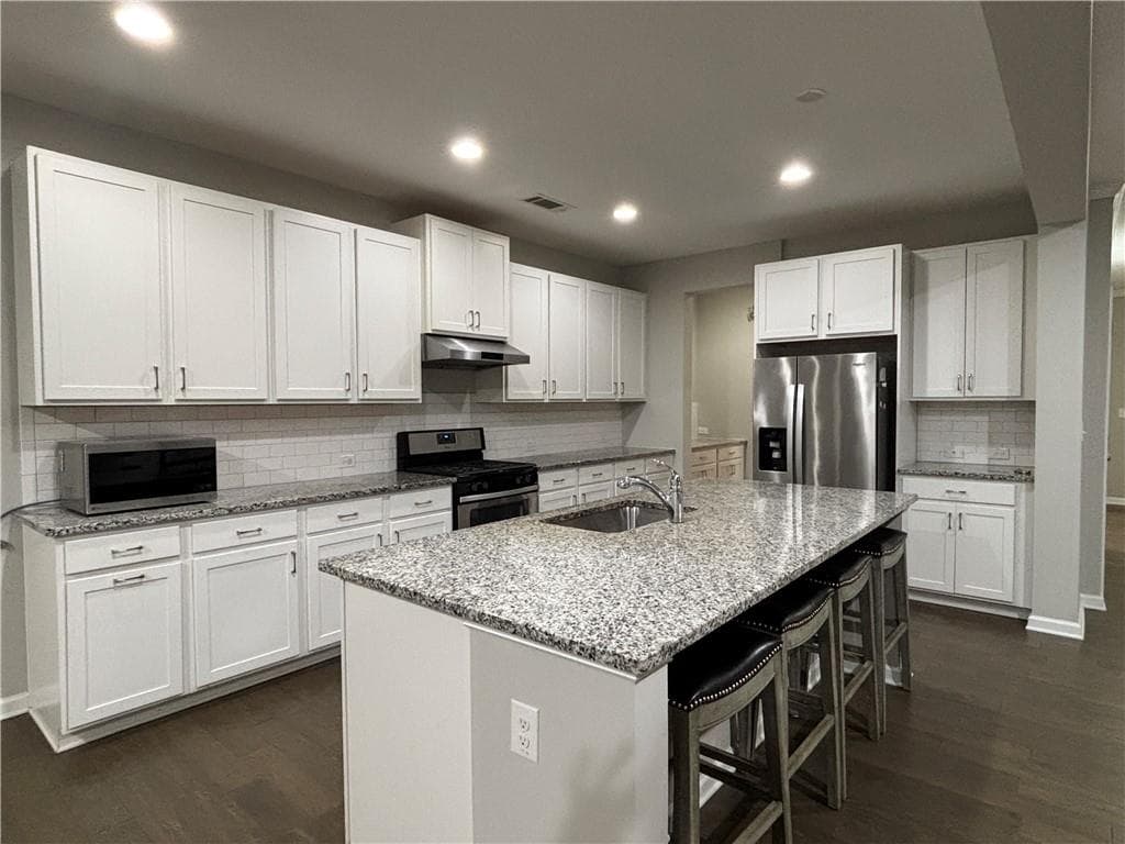 5 bedroom, 4 bathroom, 3,278 sq ft single family residence for rent at 96 Round Pond Drive, Lilburn, GA 30047 for $3,200 a month — photo 6