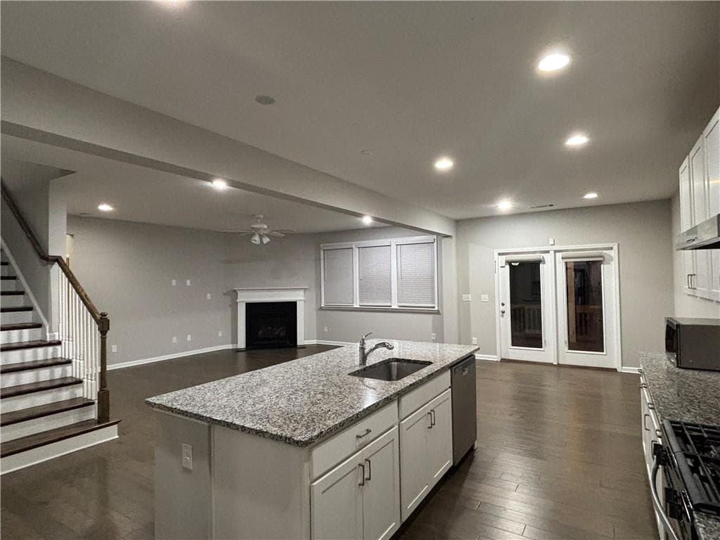 5 bedroom, 4 bathroom, 3,278 sq ft single family residence for rent at 96 Round Pond Drive, Lilburn, GA 30047 for $3,200 a month — photo 8