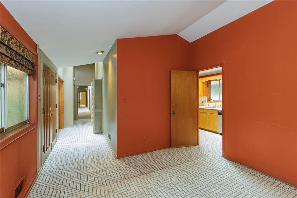 4 bedroom, 3 bathroom, 2,512 sq ft single family residence for sale at 4961 Rebel Trail, Atlanta, GA 30327 — photo 9