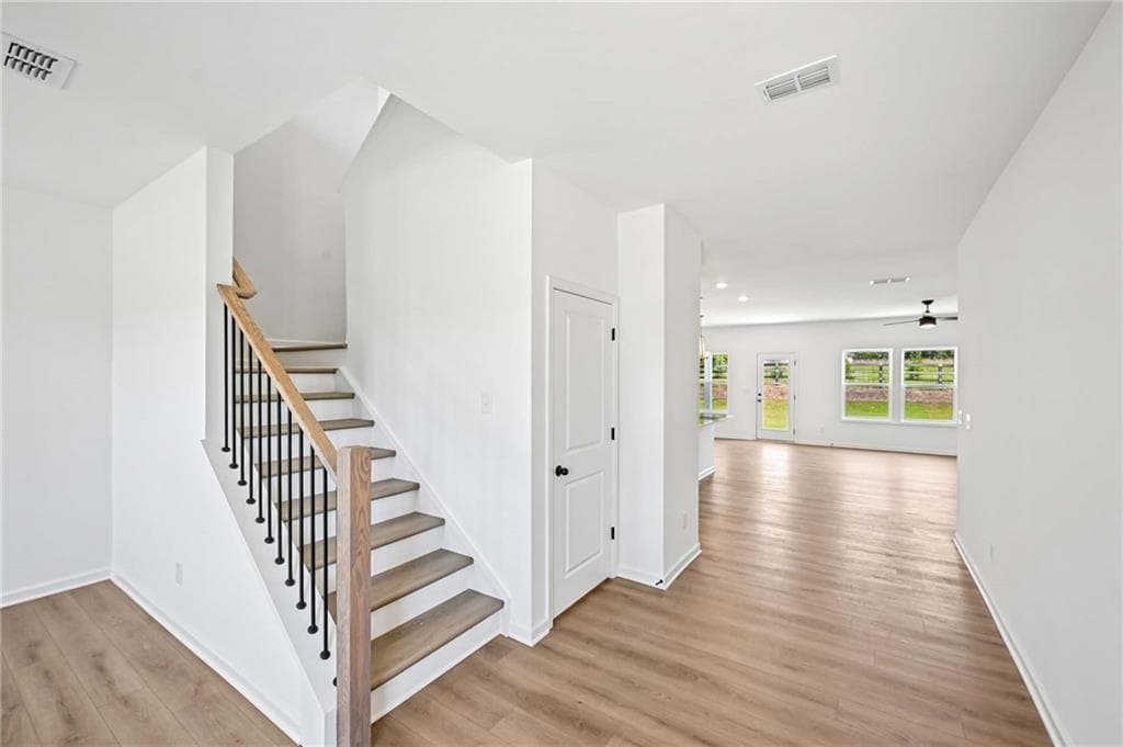 5 bedroom, 4 bathroom, 2,801 sq ft single family residence for sale at 107 Candler Trace, Cartersville, GA 30120 — photo 5