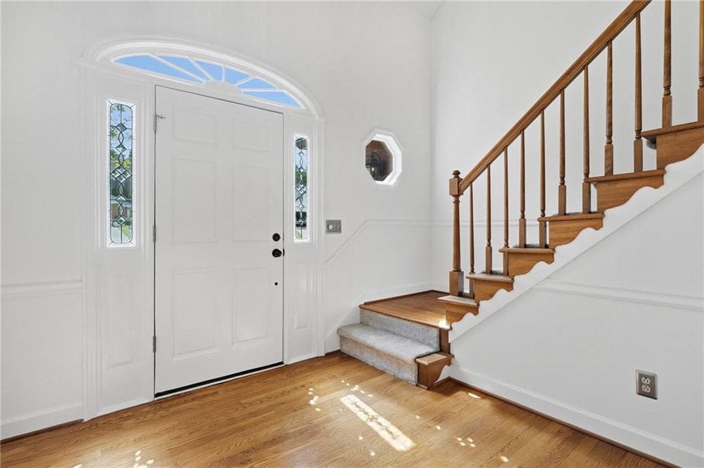 3 bedroom, 4 bathroom, 4,460 sq ft single family residence for sale at 360 Stepping Stone Drive, Alpharetta, GA 30004 — photo 4