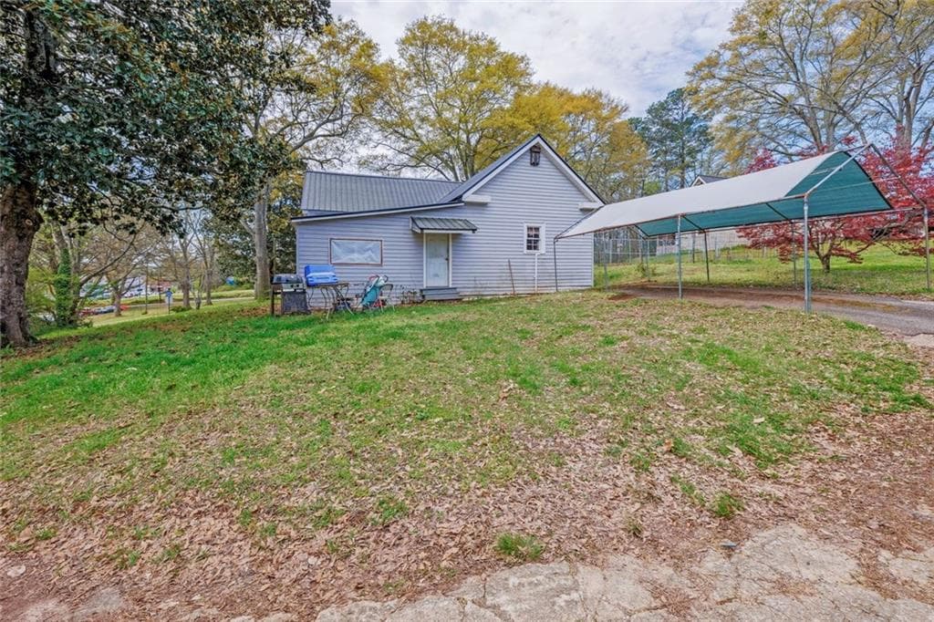2 bedroom, 1 bathroom, 1,173 sq ft single family residence for sale at 5408 Spring Street, Flowery Branch, GA 30542 — photo 9