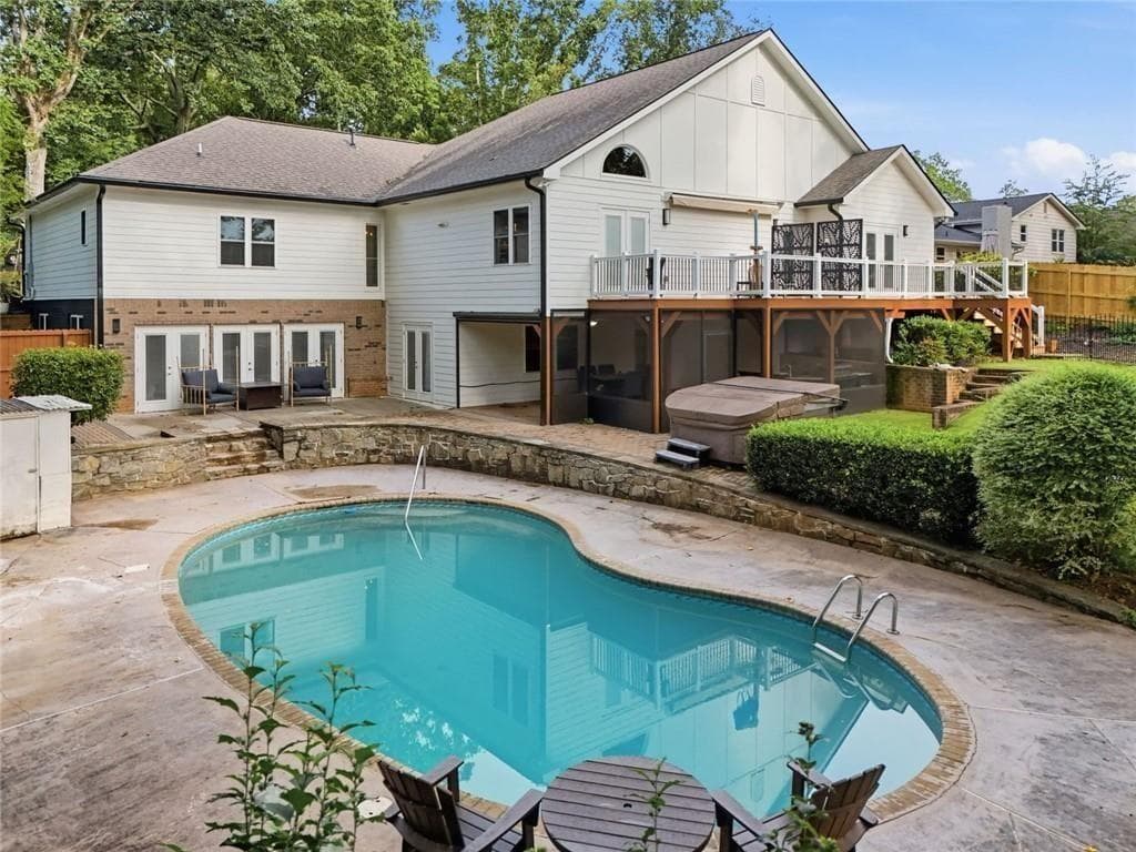 6 bedroom, 5 bathroom, 3,674 sq ft single family residence for sale at 5384 Harris Circle, Dunwoody, GA 30338 — photo 6