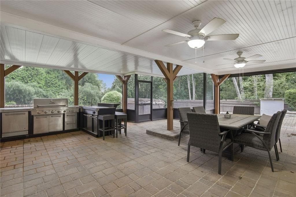 6 bedroom, 5 bathroom, 3,674 sq ft single family residence for sale at 5384 Harris Circle, Dunwoody, GA 30338 — photo 7