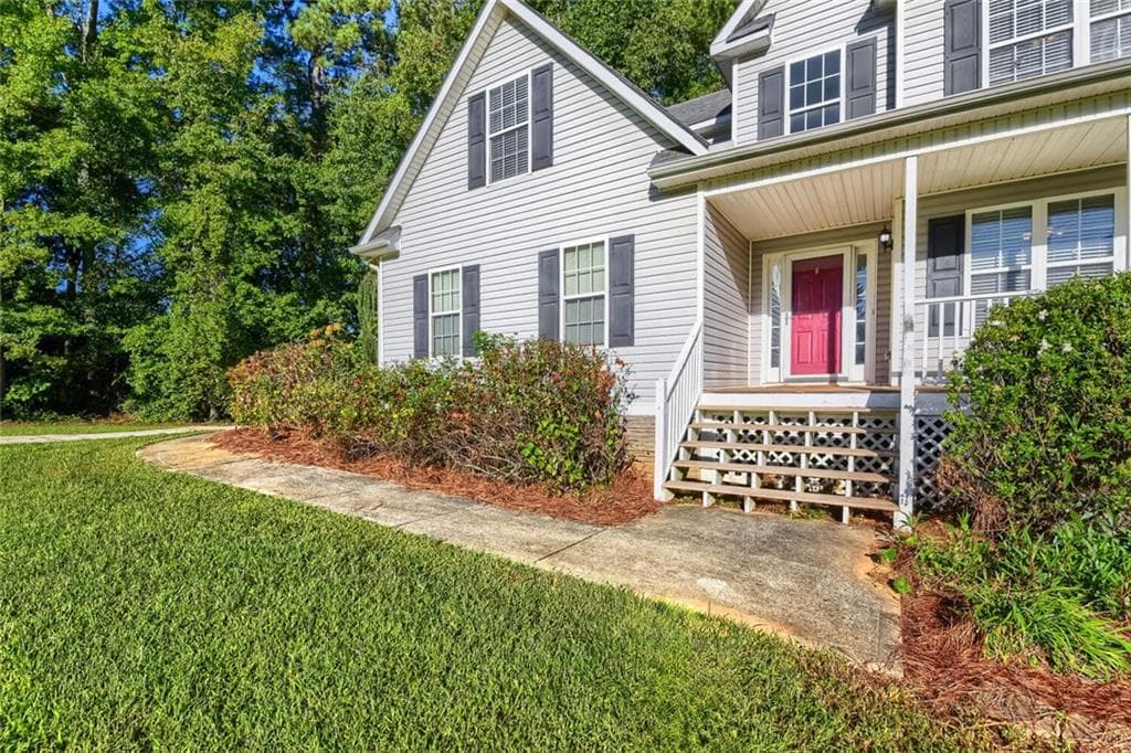 3 bedroom, 3 bathroom, 2,225 sq ft single family residence for sale at 395 Sandy Ridge Road, Mcdonough, GA 30252