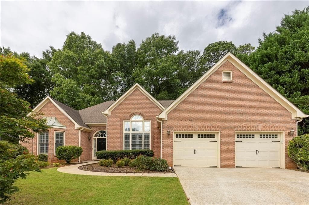 3 bedroom, 2 bathroom, 2,452 sq ft single family residence for sale at 3445 Fox Hollow Drive, Marietta, GA 30068 — photo 1 of 35