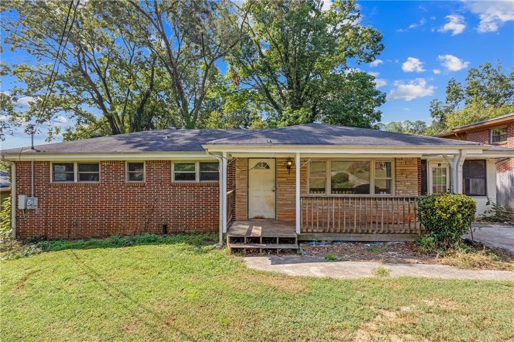 3 bedroom, 2 bathroom, 1,334 sq ft single family residence for sale at 2967 Toney Drive, Decatur, GA 30032
