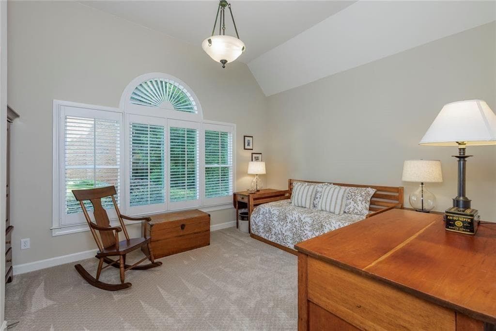 3 bedroom, 3 bathroom, 3,938 sq ft townhouse under contract at 450 Greenlaurel Drive, Sandy Springs, GA 30342 — photo 7