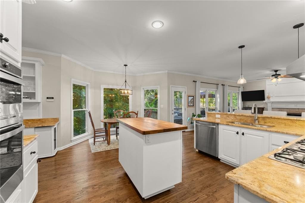 4 bedroom, 3 bathroom, 3,712 sq ft single family residence for sale at 3343 Greens Ridge Court, Dacula, GA 30019 — photo 9