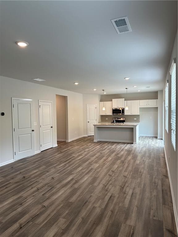 4 bedroom, 3 bathroom, 2,149 sq ft single family residence for rent at 171 Springwood Lane, Dawsonville, GA 30534 for $2,400 a month — photo 9