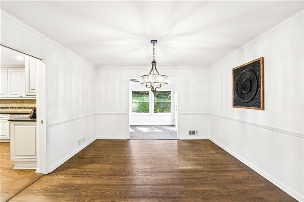 4 bedroom, 4 bathroom, 2,614 sq ft single family residence for sale at 495 Wyncourtney Drive, Sandy Springs, GA 30328 — photo 5