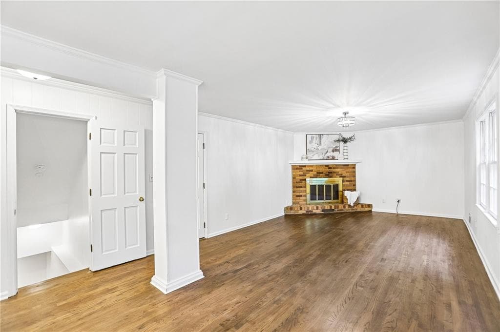 4 bedroom, 4 bathroom, 2,614 sq ft single family residence for sale at 495 Wyncourtney Drive, Sandy Springs, GA 30328 — photo 6