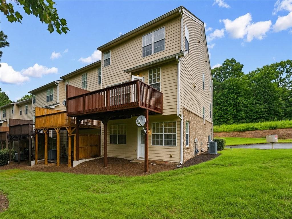 3 bedroom, 4 bathroom, 2,529 sq ft townhouse for sale at 4658 Creekside Villas Way, Smyrna, GA 30082 — photo 10