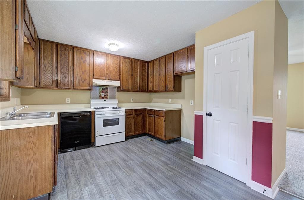 3 bedroom, 2 bathroom, 1,218 sq ft single family residence for sale at 39 Black Jack Mountain Circle, Cartersville, GA 30120 — photo 10