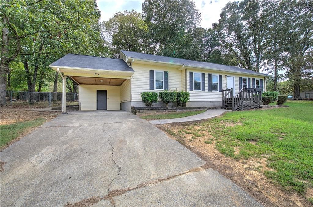 3 bedroom, 2 bathroom, 1,218 sq ft single family residence for sale at 39 Black Jack Mountain Circle, Cartersville, GA 30120 — photo 2