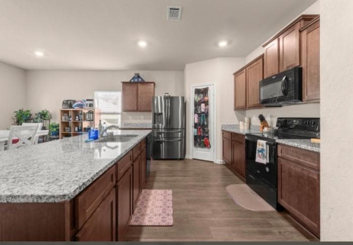 4 bedroom, 3 bathroom, 1,987 sq ft single family residence for sale at 755 Walnut Creek Circle, Pendergrass, GA 30567 — photo 8