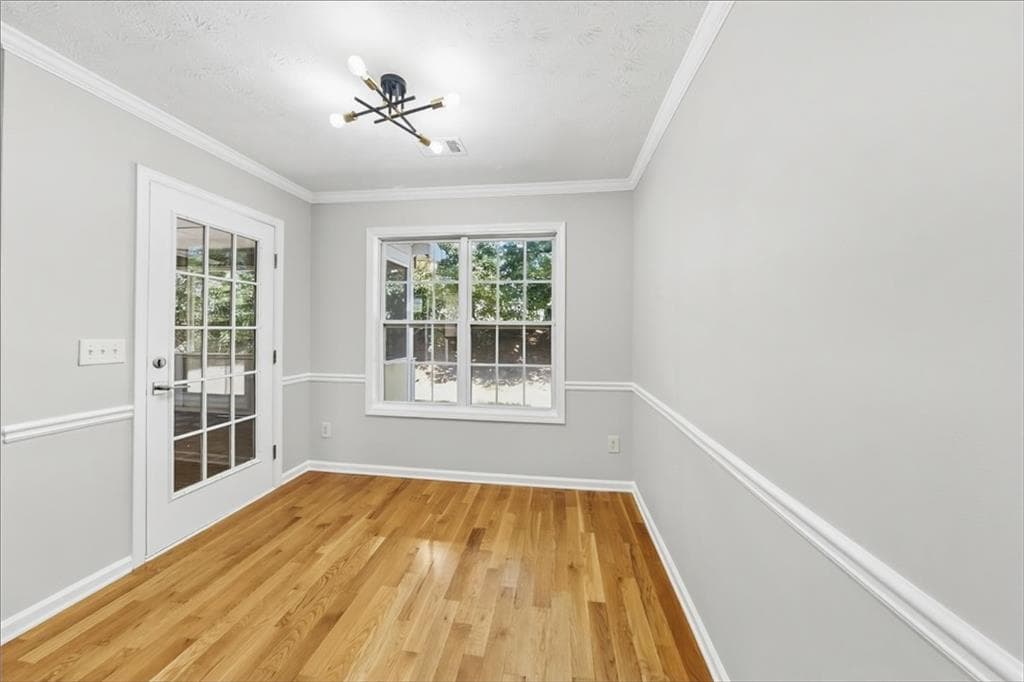 4 bedroom, 2 bathroom, 2,281 sq ft single family residence for sale at 429 Blue Creek Lane, Loganville, GA 30052 — photo 7