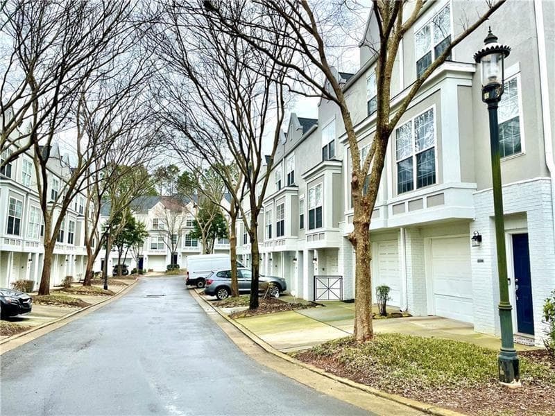 2 bedroom, 3 bathroom, 1,350 sq ft townhouse for rent at 1135 Village Court 1135, Atlanta, GA 30316 for $2,950 a month — photo 2