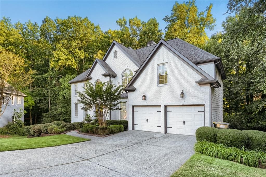 5 bedroom, 4 bathroom, 3,521 sq ft single family residence for sale at 1901 Flat Creek Court, Acworth, GA 30101 — photo 2