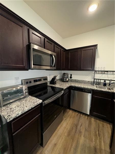 3 bedroom, 3 bathroom, 1,421 sq ft townhouse for rent at 3366 Tarian Way, Decatur, GA 30034 for $2,100 a month — photo 6