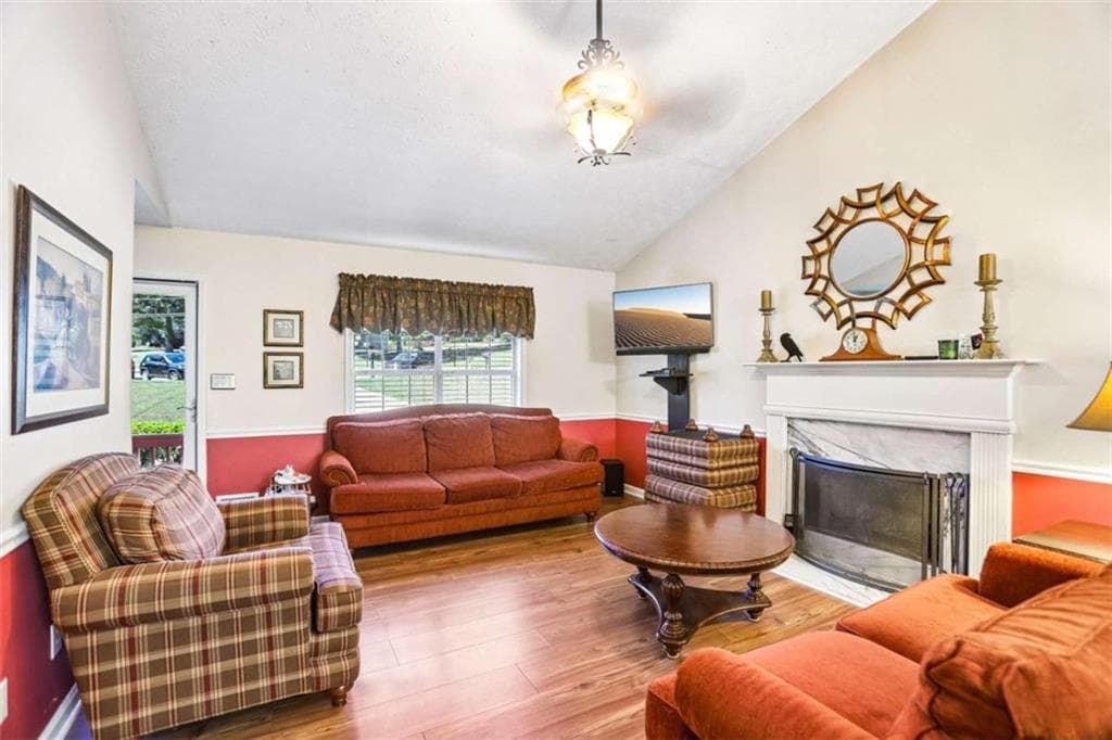 3 bedroom, 2 bathroom, 1,280 sq ft single family residence for sale at 255 Orchard View, Ellenwood, GA 30294 — photo 5