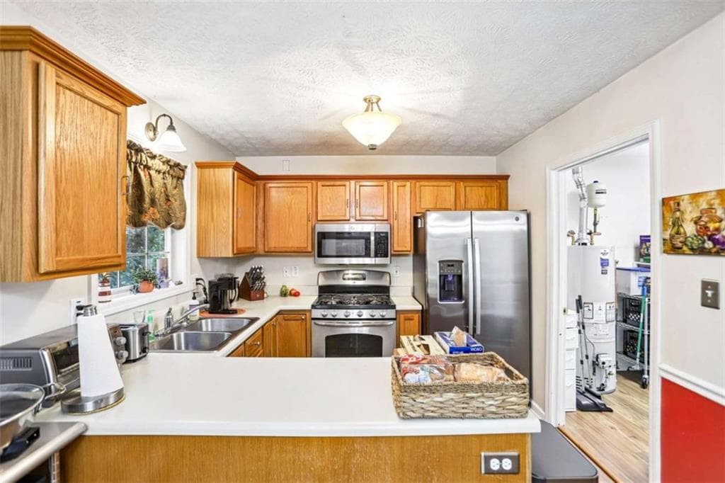 3 bedroom, 2 bathroom, 1,280 sq ft single family residence for sale at 255 Orchard View, Ellenwood, GA 30294 — photo 9