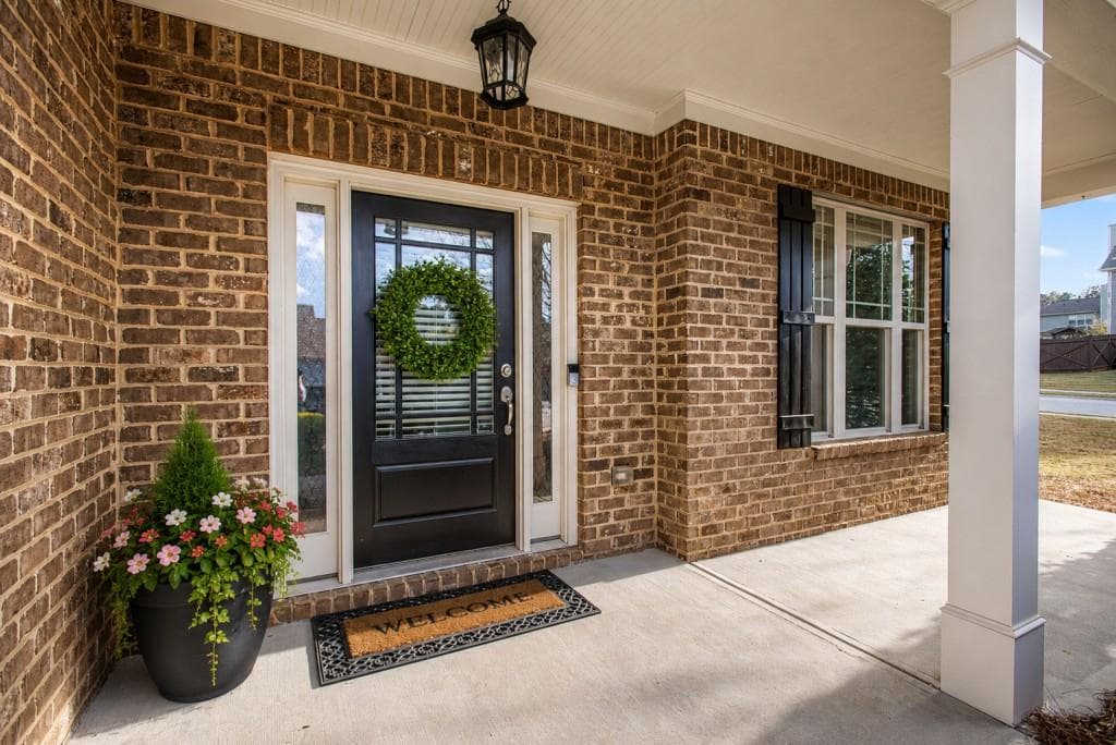 4 bedroom, 4 bathroom, 3,106 sq ft single family residence for sale at 150 Merganser Drive, Jefferson, GA 30549 — photo 2