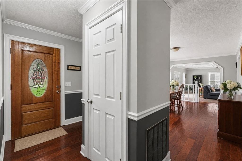 3 bedroom, 2 bathroom, 1,752 sq ft single family residence for sale at 6 Bluebird Lane, Tallapoosa, GA 30176 — photo 2