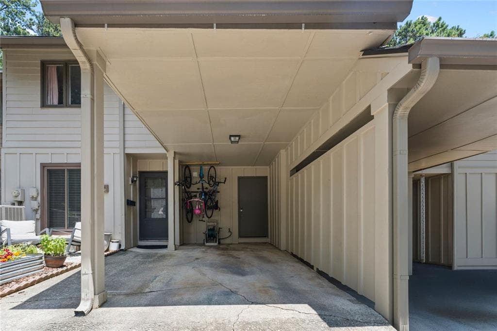 4 bedroom, 3 bathroom, 1,856 sq ft townhouse for sale at 897 Cedar Canyon Square, Marietta, GA 30067 — photo 8