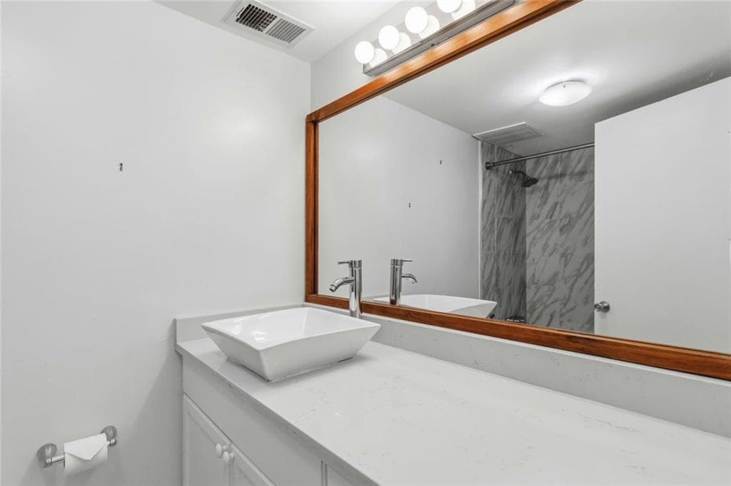 1 bedroom, 1 bathroom, 775 sq ft condominium for sale at 1150 Collier Road K23, Atlanta, GA 30318 — photo 10
