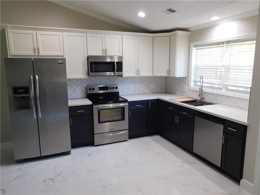 3 bedroom, 2 bathroom, 1,618 sq ft single family residence for sale at 652 Ravinia Way, Lawrenceville, GA 30044 — photo 7