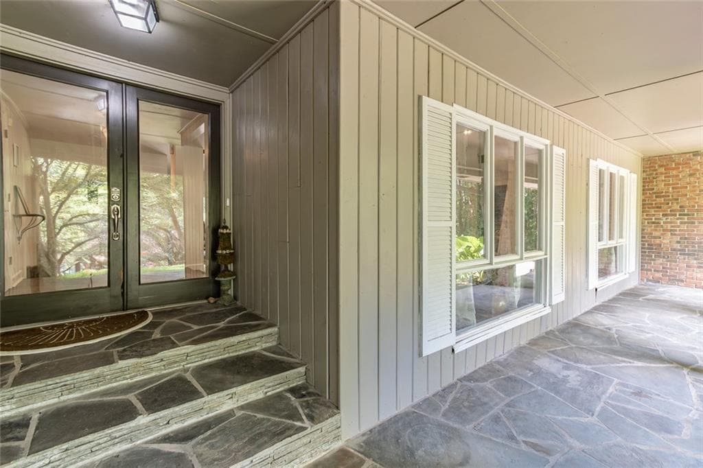 3 bedroom, 2 bathroom, 2,048 sq ft single family residence for rent at 300 Cedar Knoll Court, Roswell, GA 30076 for $2,700 a month — photo 5