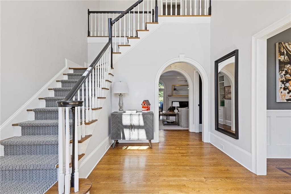 5 bedroom, 5 bathroom, 6,660 sq ft single family residence for sale at 3322 Sulky Circle, Marietta, GA 30067 — photo 4