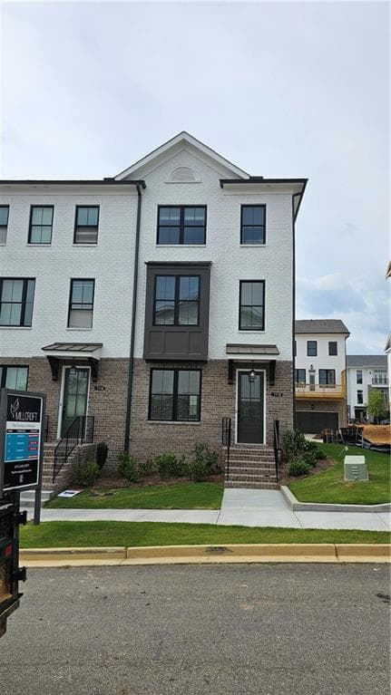 3 bedroom, 4 bathroom, 1,893 sq ft townhouse for rent at 1118 Larkin Drive, Buford, GA 30518 for $2,800 a month — photo 2