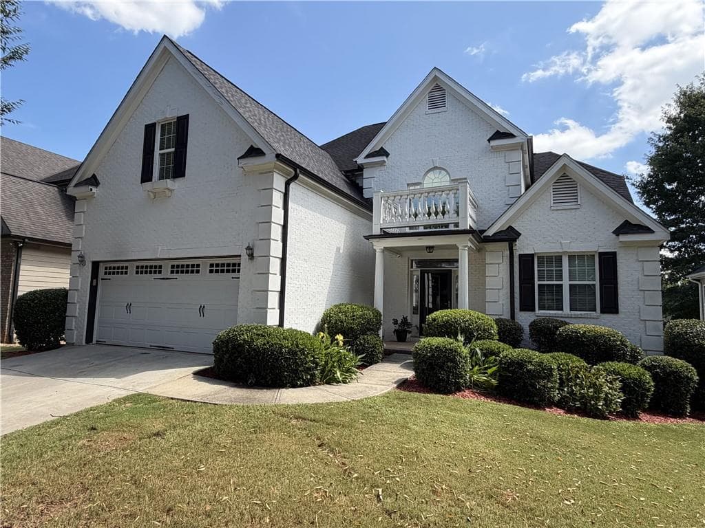 6 bedroom, 5 bathroom, 4,455 sq ft single family residence for sale at 305 Long Branch Court, Canton, GA 30115 — photo 2