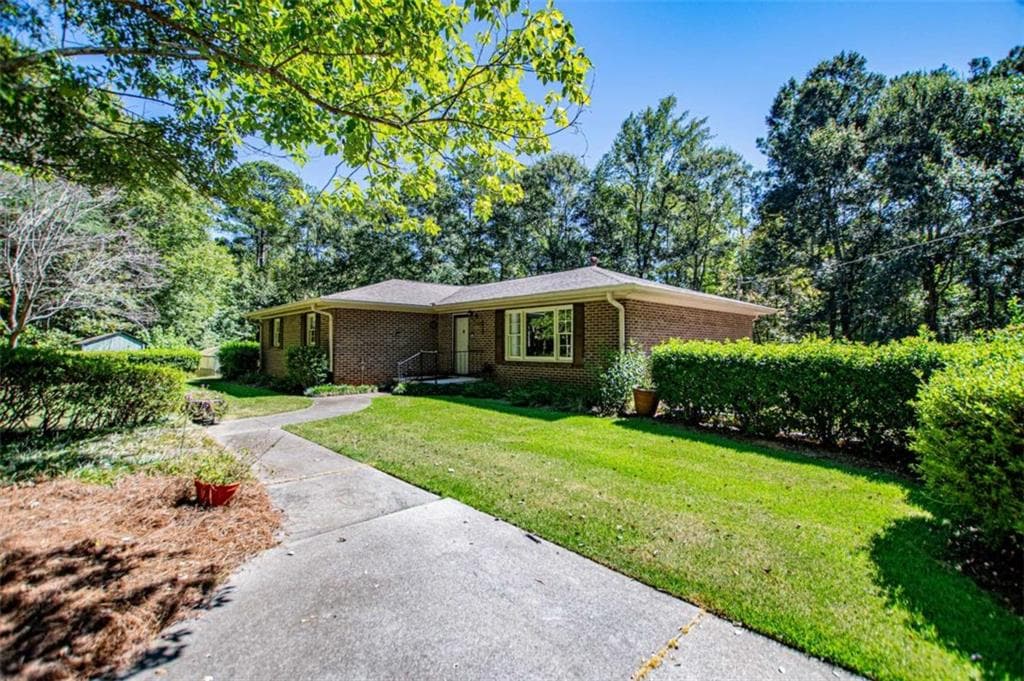4 bedroom, 3 bathroom, 1,612 sq ft single family residence for sale at 59 Hutcheson Ferry Road, Whitesburg, GA 30185 — photo 5