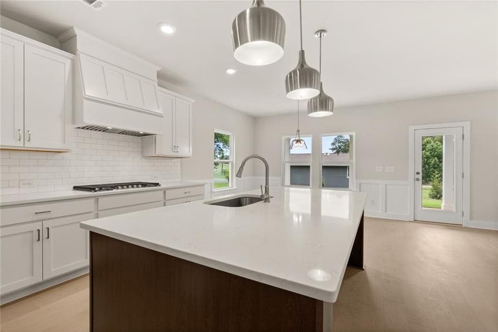 5 bedroom, 5 bathroom, 3,027 sq ft single family residence for sale at 5155 Reece Run, Cumming, GA 30041 — photo 9